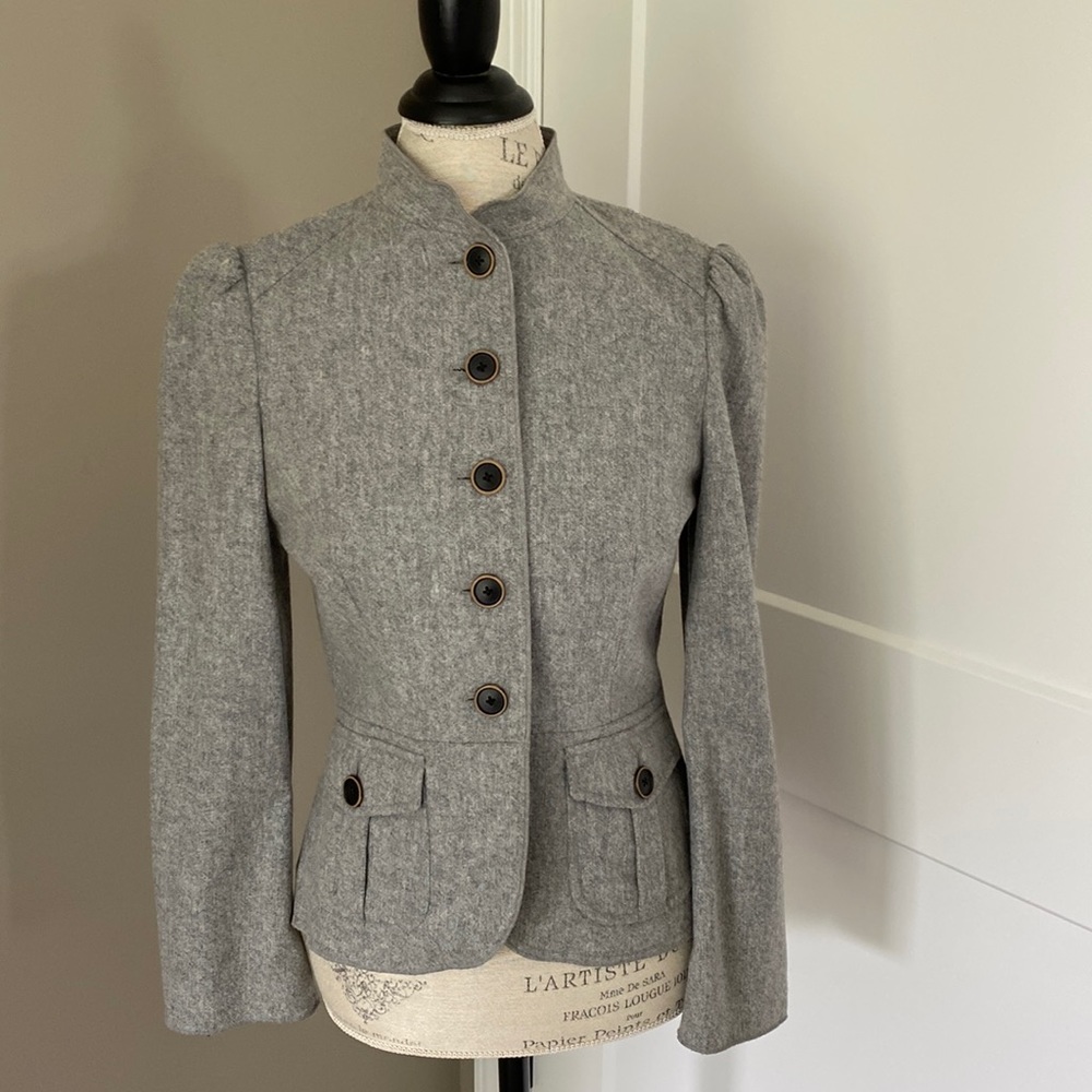 Gray wool Banana Republic blazer size 6